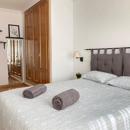 Apartamento Grande, 2 Dormitorios, Garaje Gratis Madrid Kültér fotó