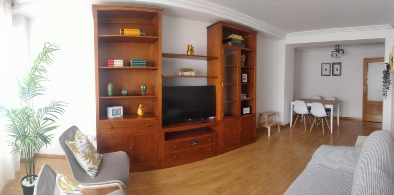 Apartamento Grande, 2 Dormitorios, Garaje Gratis Madrid Kültér fotó